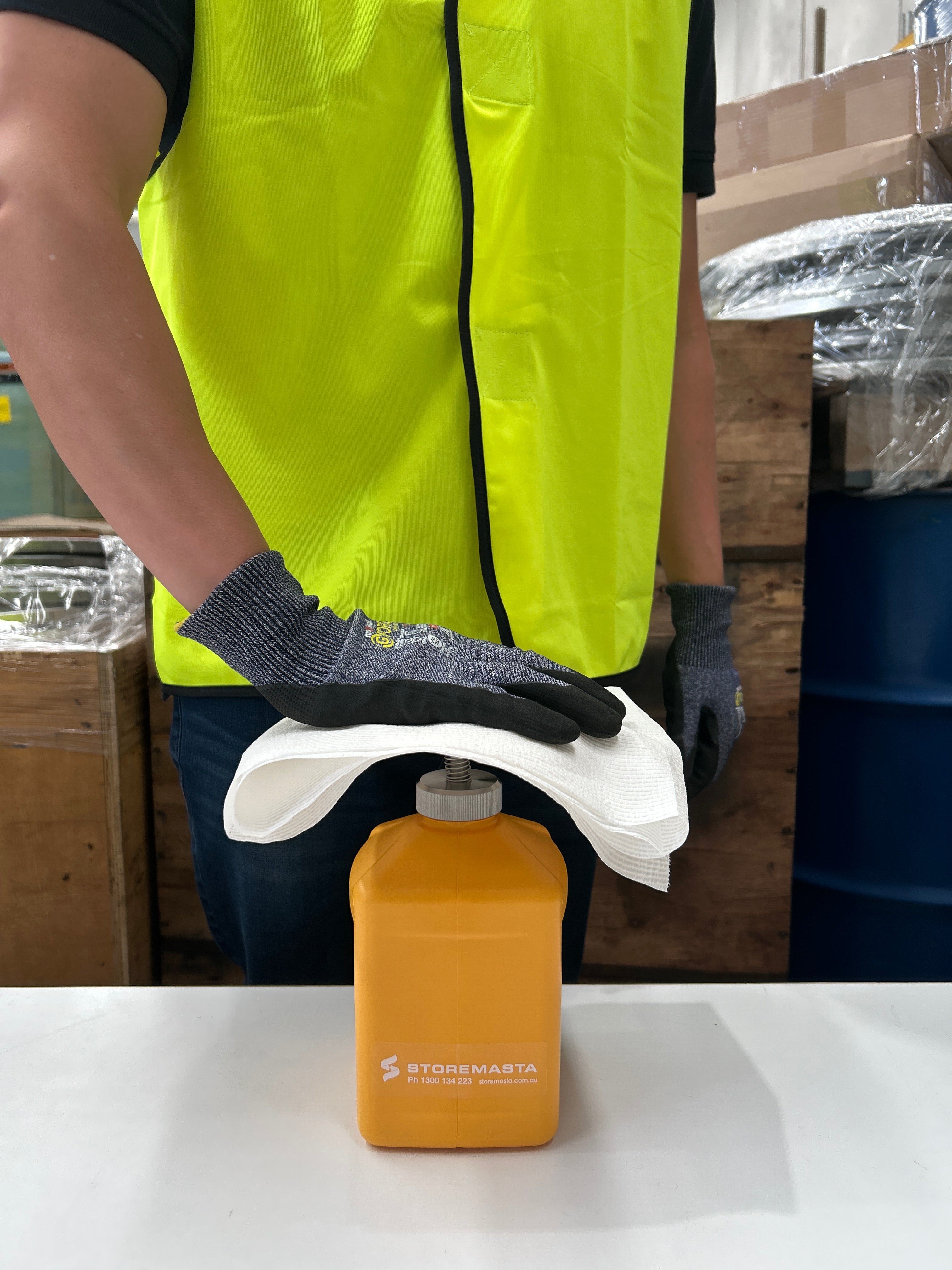 1L Plunger - Polyethylene Yellow