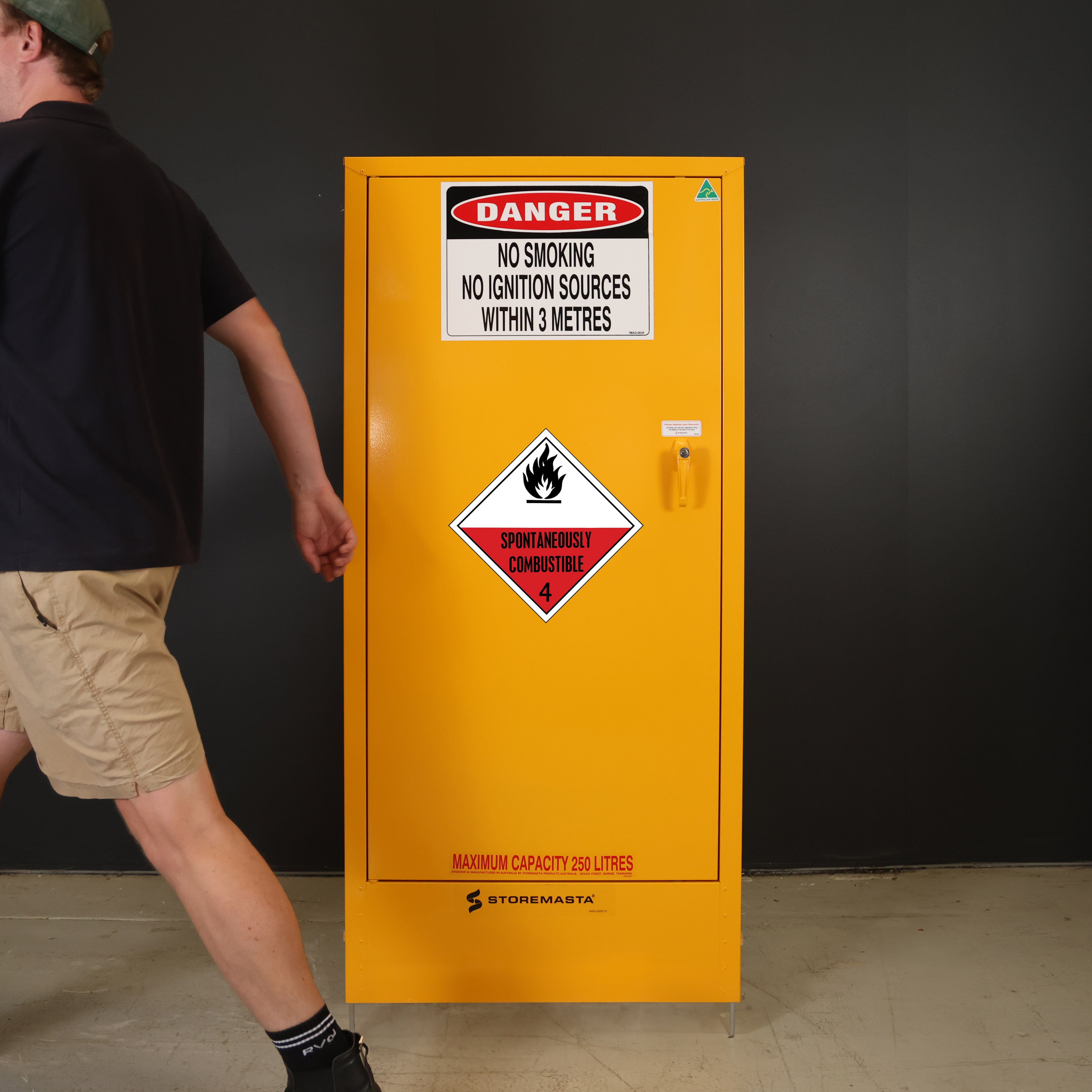 Spontaneously Combustible Substance Storage Cabinet - Single Door - 250L