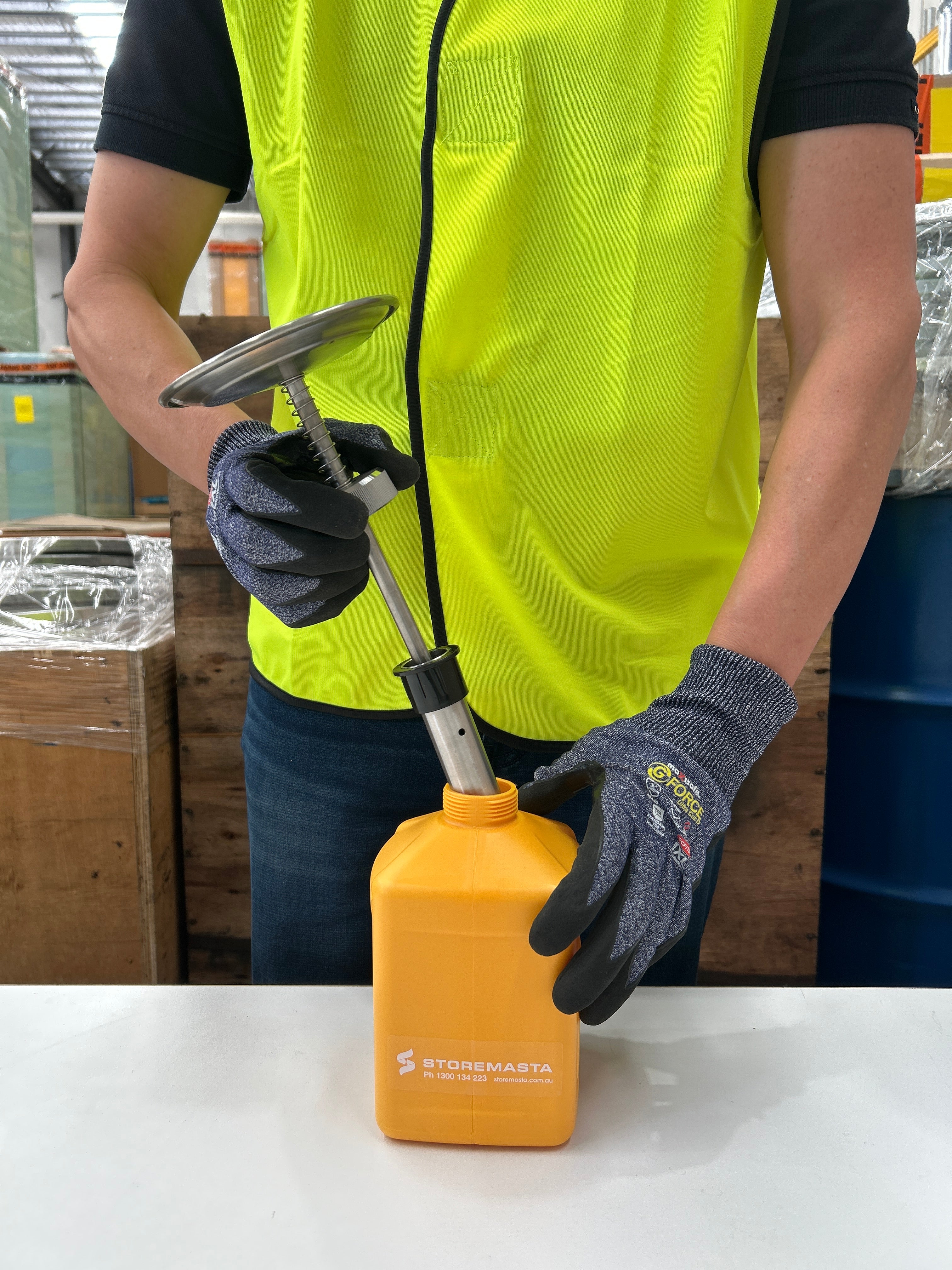 1L Plunger - Polyethylene Yellow