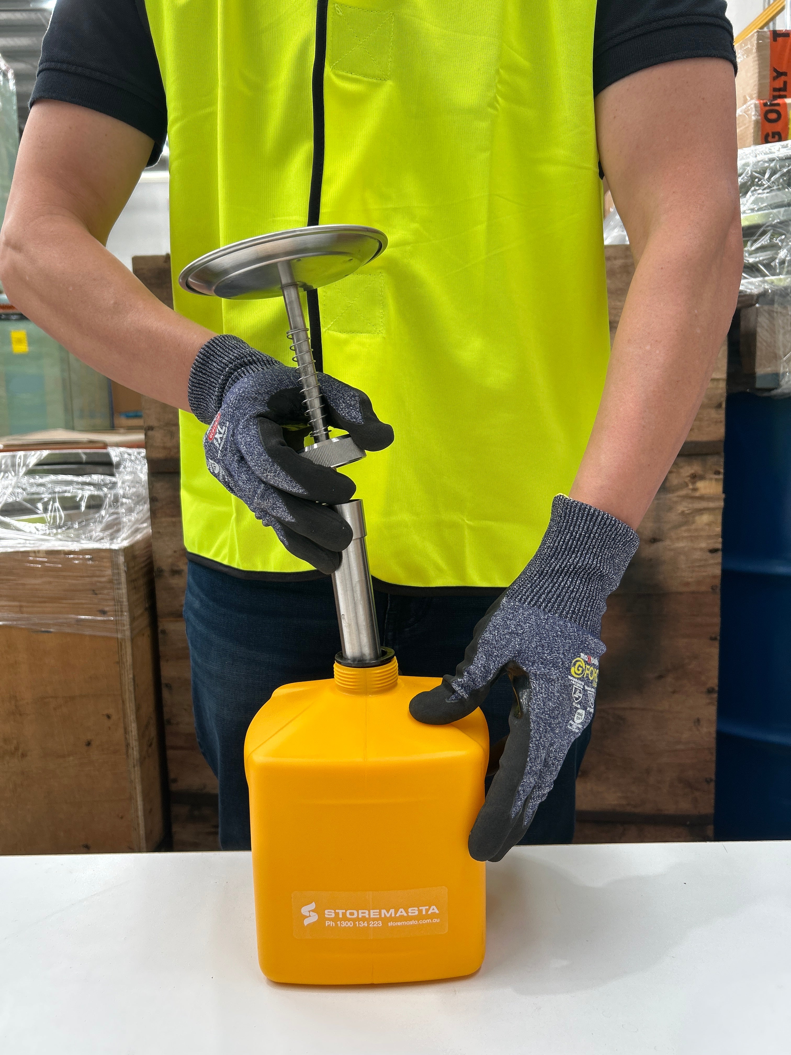 2L Plunger - Polyethylene Yellow